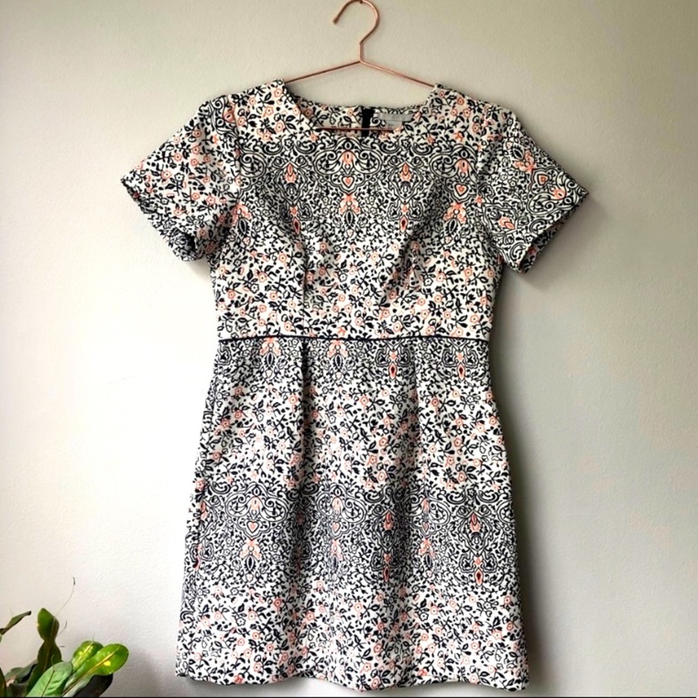 H&M Fit and Flare Dress - with Pockets! - Size 10